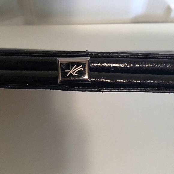 *HOMECOMING* Kenneth Cole clutch - Picture 5 of 10